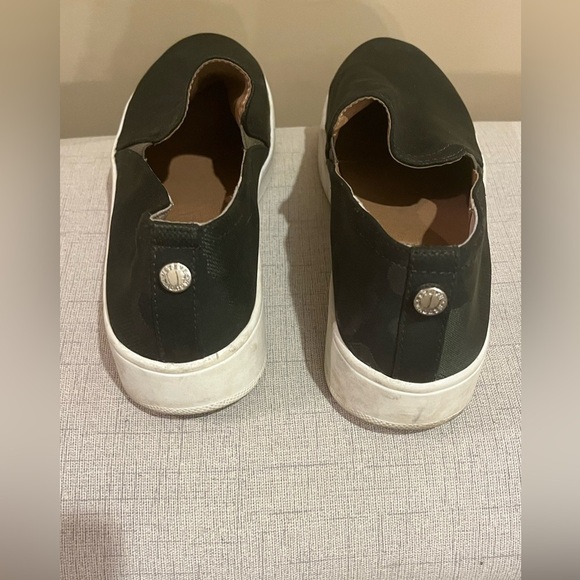 Steve Madden Zayna Camo Slipon sneakers, size 8.5 - Picture 6 of 6